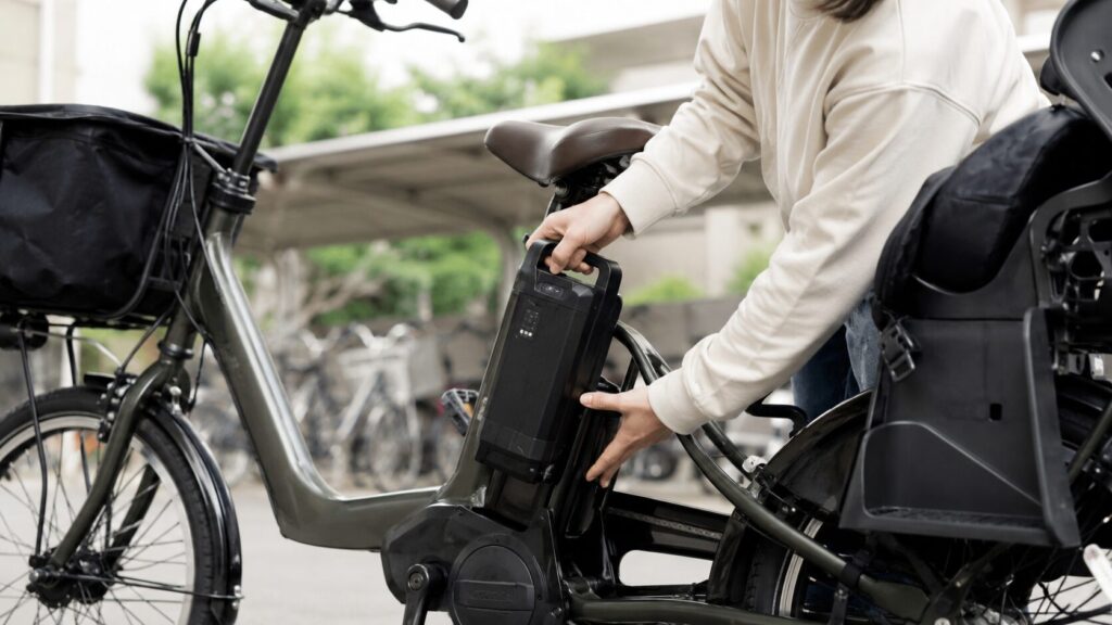 電動自転車のバッテリーを毎回外すべきか徹底解説のイメージ画像